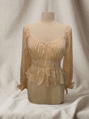 NWT Hem & Thread Cream Ruffle Blouse Women's Small